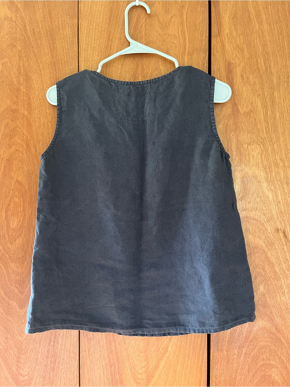 notPERFECTLINEN Tank Top - Picture 3 of 3